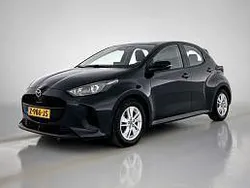Zwart Gebruikt 2024 Mazda 2 Center-Line Hatchback | € 24.795 (Eerlijke prijs)