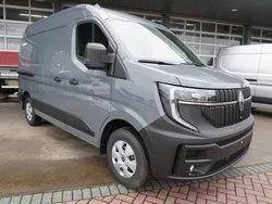 Grijs Nieuw 2024 Renault Master Van | € 38.850 (Eerlijke prijs)