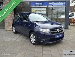 Blauw Gebruikt 2013 Dacia Sandero Lauréate Hatchback | € 5.200 (Eerlijke prijs)