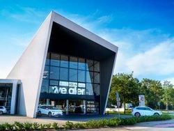 Beige Gebruikt 2025 Audi A6 e-tron Advanced Stationwagen | € 65.840