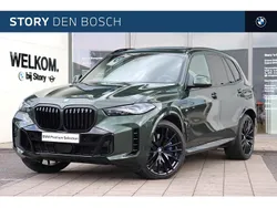 Malachite green ii (groen metallic) Gebruikt 2025 BMW X5 Comfort Edition SUV | € 137.950