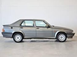 Grijs Gebruikt 1987 Alfa Romeo 75 Sedan | € 16.500