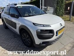 Wit Gebruikt 2017 Citroën C4 Shine SUV | € 6.999 (Eerlijke prijs)