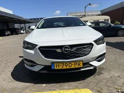 Wit Gebruikt 2020 Opel Insignia Business Hatchback | € 18.500 (Eerlijke prijs)