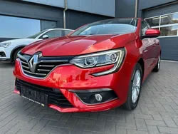 Rood Gebruikt 2018 Renault Mégane IV LIMITED Hatchback | € 13.950 (Eerlijke prijs)