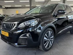 Zwart Gebruikt 2017 Peugeot 3008 SUV | € 11.950 (Eerlijke prijs)