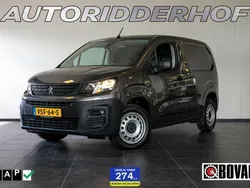 Grijs Gebruikt 2022 Peugeot Partner Premium MPV | € 16.950 (Eerlijke prijs)