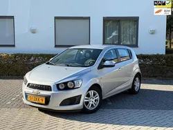Grijs Gebruikt 2012 Chevrolet Aveo LT Hatchback | € 4.245 (Eerlijke prijs)
