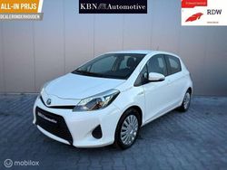 Wit Gebruikt 2012 Toyota Yaris Hybrid Life Hatchback | € 9.950 (Eerlijke prijs)