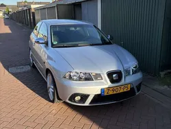 Grijs Gebruikt 2007 Seat Ibiza Hatchback | € 2.700 (Eerlijke prijs)