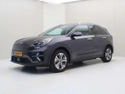 Grijs Gebruikt 2020 Kia e-Niro 2 SUV | € 19.400 (Eerlijke prijs)