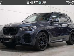 Grijs Gebruikt 2022 BMW X5 M Sport SUV | € 67.940 (Iets duurder)