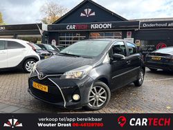Zwart Gebruikt 2016 Toyota Yaris Trend Hatchback | € 12.900 (Eerlijke prijs)