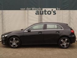 Zwart Gebruikt 2021 Mercedes A180 Edition Hatchback | € 16.900 (Goede deal)