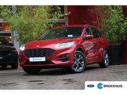 Rood Gebruikt 2022 Ford Kuga ST-Line SUV | € 26.945 (Eerlijke prijs)