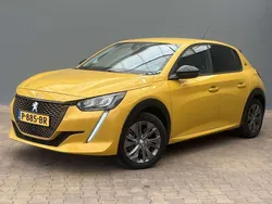 Geel Gebruikt 2022 Peugeot e-208 Allure Hatchback | € 19.900 (Eerlijke prijs)