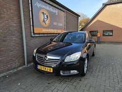 Zwart (metallic) Gebruikt 2012 Opel Insignia Business Edition Stationwagen | € 1.995 (Eerlijke prijs)