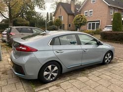 Grijs Gebruikt 2018 Hyundai Ioniq Comfort Hatchback | € 14.999 (Eerlijke prijs)