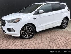 Wit Gebruikt 2017 Ford Kuga ST-Line SUV | € 21.445 (Iets duurder)