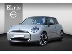 Melting silver Gebruikt 2024 Mini Cooper SE Hatchback | € 32.900 (Goede deal)