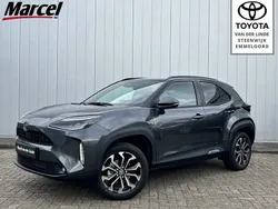 Grijs, metallic lak Nieuw 2025 Toyota Yaris Cross Edition SUV | € 32.900 (Eerlijke prijs)