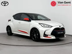 Wit Gebruikt 2022 Toyota Yaris Hybrid Executive Hatchback | € 24.999 (Eerlijke prijs)