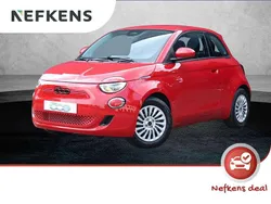 Rood Nieuw 2025 Fiat 500e Red Hatchback | € 29.040 (Iets duurder)