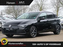 Zwart, metallic lak Gebruikt 2021 VW Golf VIII Style Hatchback | € 24.945 (Goede deal)