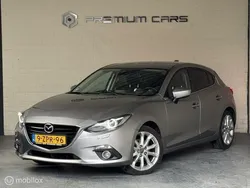 Grijs Gebruikt 2015 Mazda 3 Hatchback | € 14.500 (Eerlijke prijs)