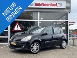 Zwart Gebruikt 2009 Renault Clio R.S. Collection Hatchback | € 2.999 (Eerlijke prijs)