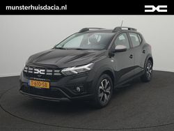 Zwart Gebruikt 2023 Dacia Sandero Stepway Hatchback | € 18.750 (Iets duurder)