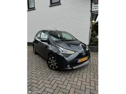 Grijs Gebruikt 2018 Toyota Aygo X-clusiv Hatchback | € 9.995 (Eerlijke prijs)