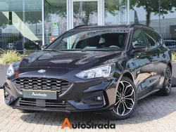 Zwart, metallic lak Gebruikt 2021 Ford Focus ST-Line X Stationwagen | € 18.700 (Goede deal)