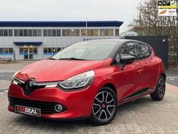 Rood (metallic) Gebruikt 2013 Renault Clio IV Expression Hatchback | € 4.999 (Goede deal)