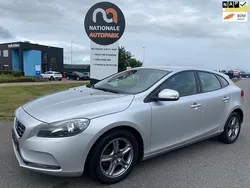 Grijs Gebruikt 2015 Volvo V40 Business Edition Stationwagen | € 4.999 (Eerlijke prijs)