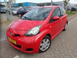 Rood Gebruikt 2009 Toyota Aygo Comfort Hatchback | € 2.499 (Goede deal)