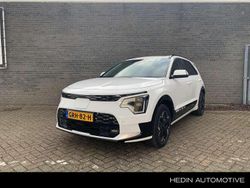 Wit, metallic lak Gebruikt 2024 Kia e-Niro SUV | € 36.750 (Eerlijke prijs)