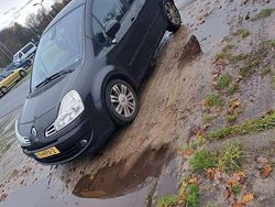 Zwart Gebruikt 2009 Renault Modus Dynamique MPV | € 1.300 (Eerlijke prijs)