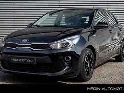 Zwart Gebruikt 2017 Kia Rio Hatchback | € 12.945 (Eerlijke prijs)