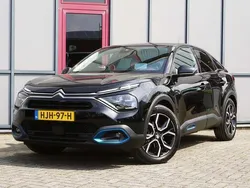 Zwart Gebruikt 2022 Citroën e-C4 Shine SUV | € 18.400 (Goede deal)
