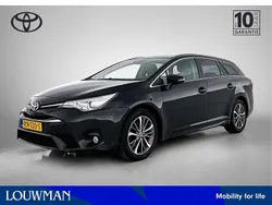 Zwart metallic Gebruikt 2016 Toyota Avensis Stationwagen | € 15.900 (Eerlijke prijs)