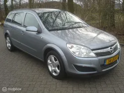 Grijs Gebruikt 2009 Opel Astra Cosmo Stationwagen | € 1.175 (Eerlijke prijs)