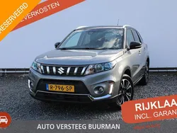 Grijs Gebruikt 2019 Suzuki Vitara Style SUV | € 19.950 (Eerlijke prijs)