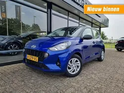 Blauw Gebruikt 2023 Hyundai i10 Comfort Hatchback | € 15.885 (Eerlijke prijs)