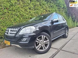 Zwart Gebruikt 2010 Mercedes 300 Prestige SUV | € 6.500