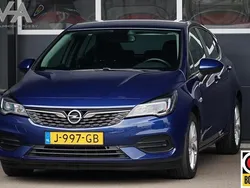 Blauw Gebruikt 2020 Opel Astra Edition Hatchback | € 13.950 (Eerlijke prijs)