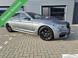 Grijs Gebruikt 2018 BMW 520 Executive Stationwagen | € 21.900 (Eerlijke prijs)