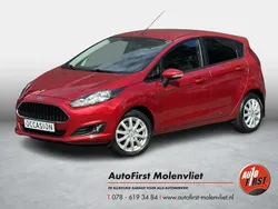 Rood Gebruikt 2017 Ford Fiesta Trend Hatchback | € 12.450 (Eerlijke prijs)