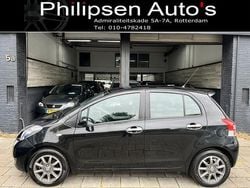 Zwart Gebruikt 2010 Toyota Yaris Hatchback | € 6.450 (Eerlijke prijs)