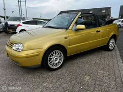 Geel, metallic lak Gebruikt 1998 VW Golf Cabriolet Highline Cabriolet | € 2.950 (Eerlijke prijs)